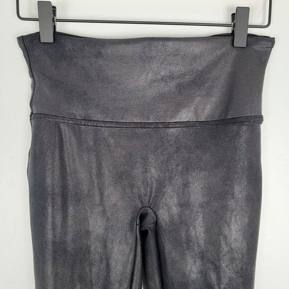 Spanx Size M Faux Leather Leggings Shaping Black - Picture 4 of 12